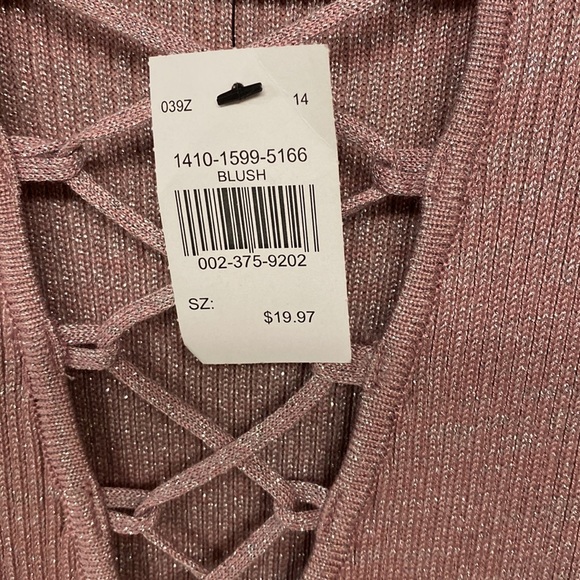 Dress - Picture 4 of 4